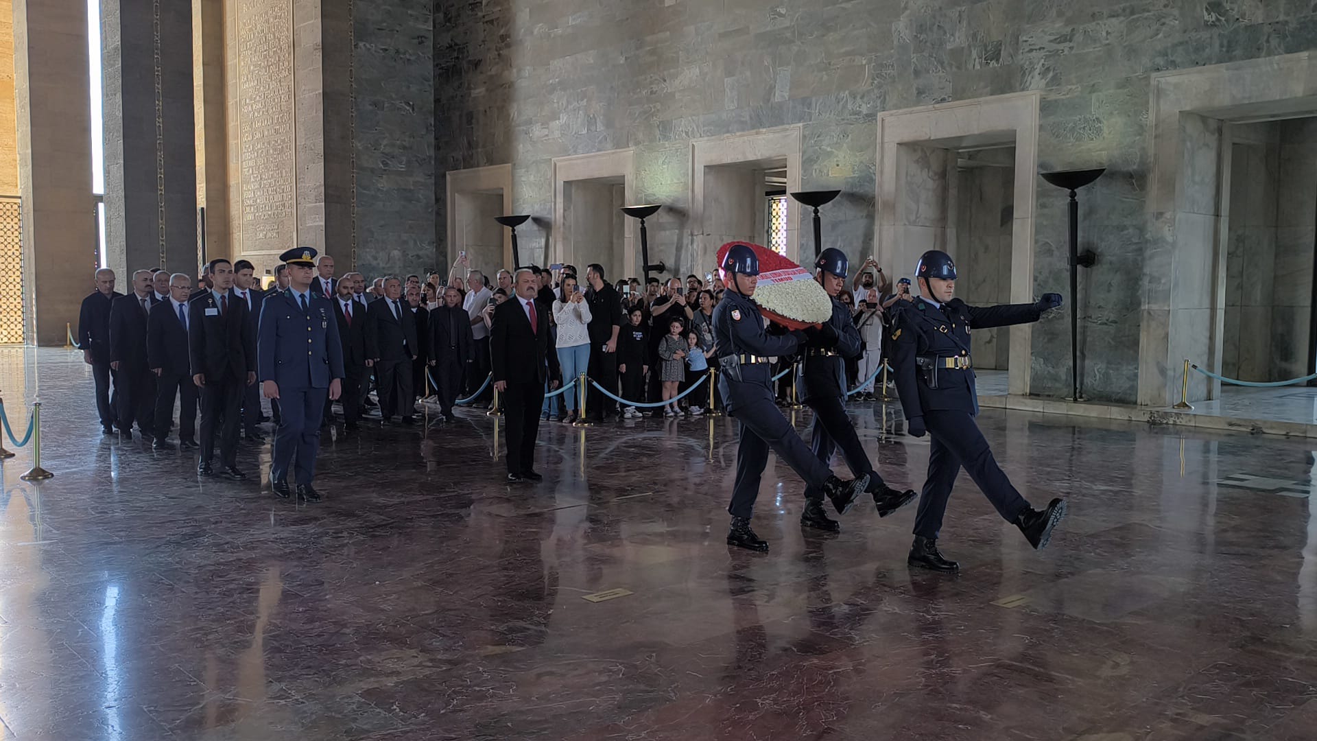 TEMUD (Türkiye Emekli Uzman Erbaşlar Derneği)un Kuruluşunun 1 nci yıldönümü kutlu olsun.